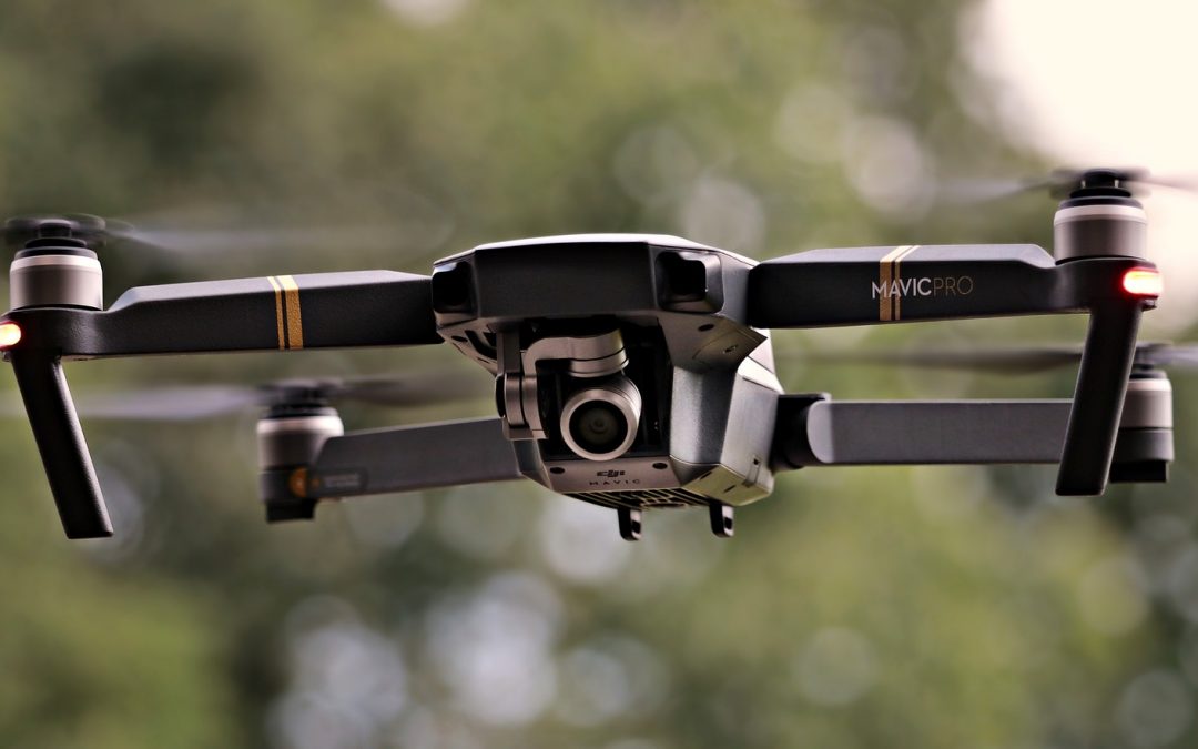 Wchodzą w życie nowe zasady „licencji” na drony